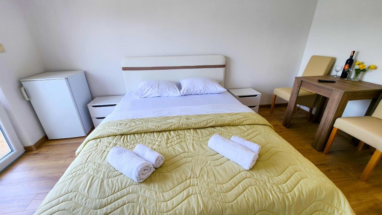 Apartments Maxi Katic Herceg Novi Exterior photo