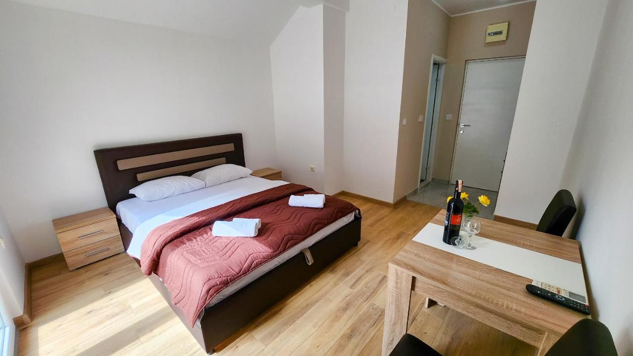 Apartments Maxi Katic Herceg Novi Exterior photo