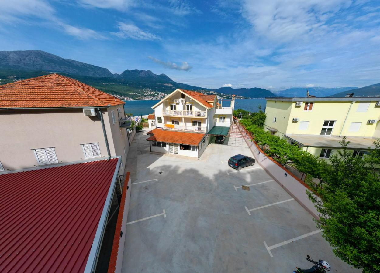 Apartments Maxi Katic Herceg Novi Exterior photo