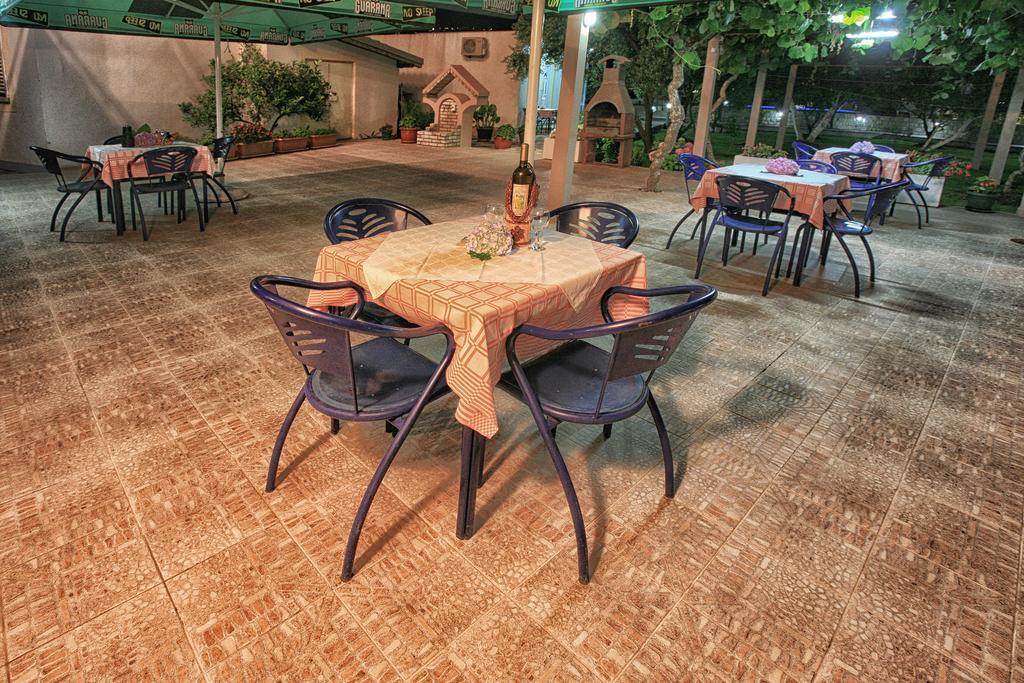 Apartments Maxi Katic Herceg Novi Exterior photo