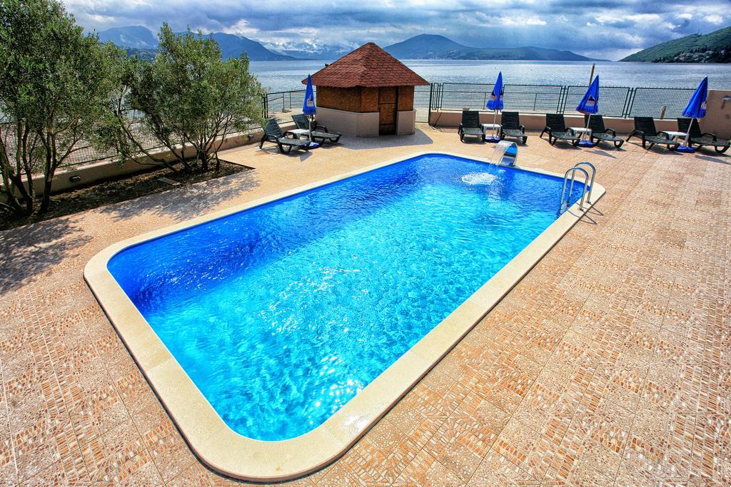 Apartments Maxi Katic Herceg Novi Exterior photo
